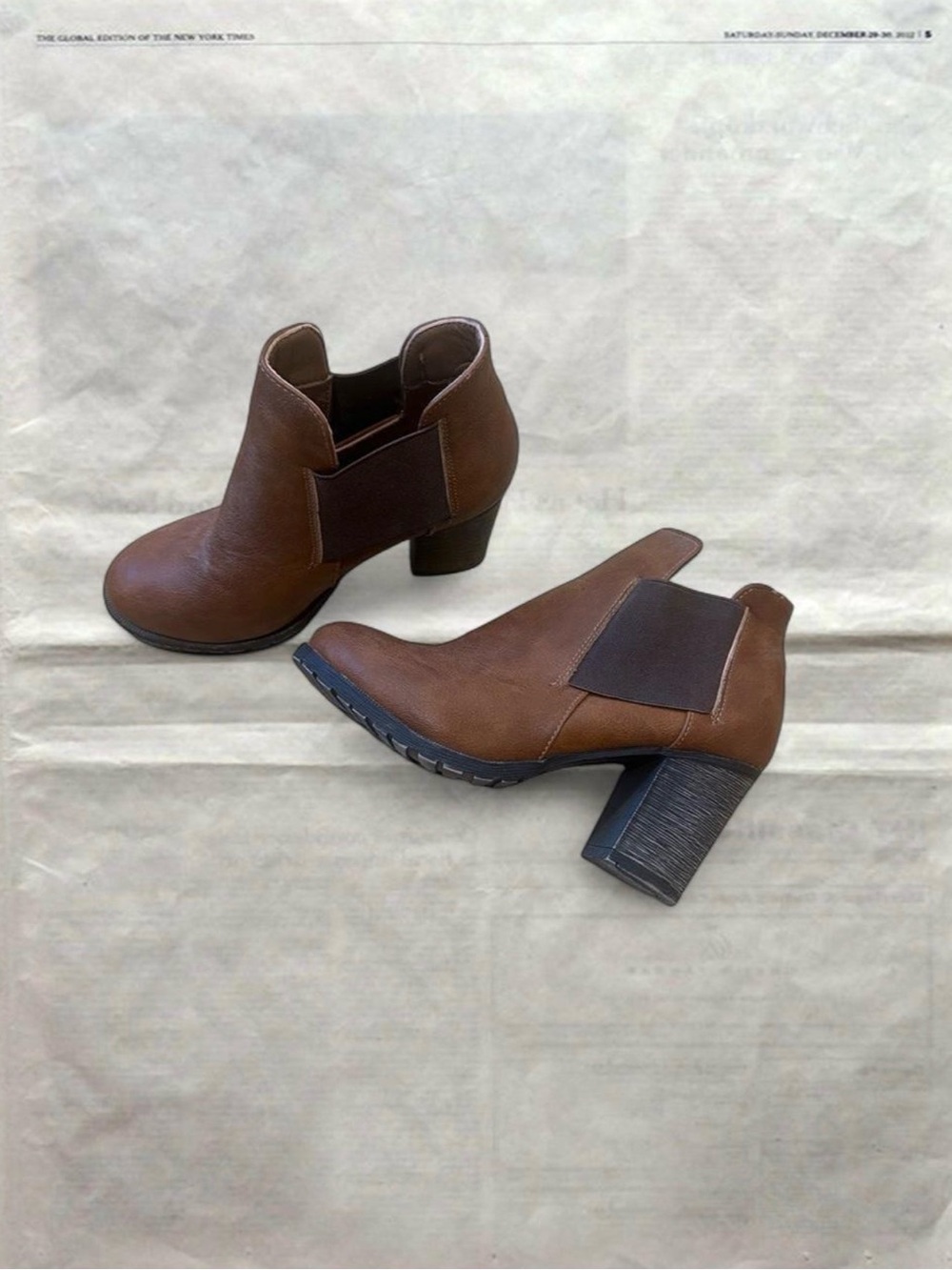 Dollhouse-Women's Brown Leather Block Heel Ankle Boot